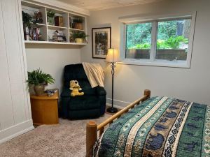 Betty's Cabin in the Woods