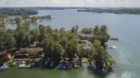 Lakefront Villa in StillWaters – Perfect for Relaxation & Adventure!