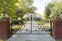 Gated Farm House Getaway Near Lake Blackshear! Peaceful and Newly renovated Hotels in Crisp County