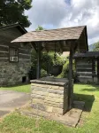 Cabin 5 - Rustic cabin in Pioneer Village, Great Smoky Mountains NC
