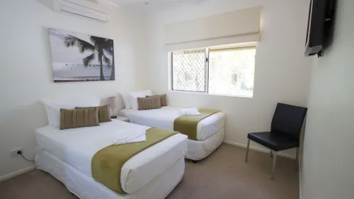 Champagne four on magnetic