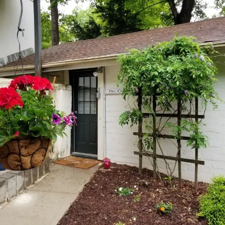 Cottage on Hamby