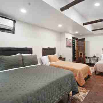 Ohiopyle Hobbit House Rooms