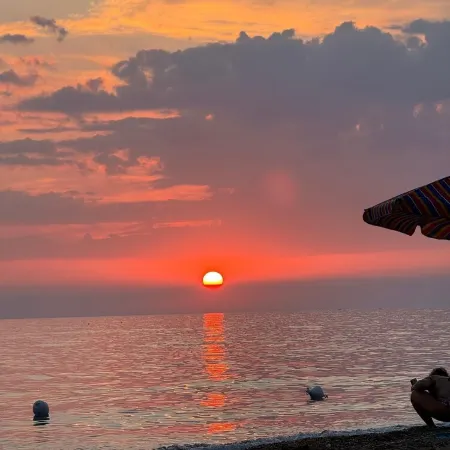 " la Terrazza Sul Tramonto " Apartment in Villa Near the Sea-San Leone