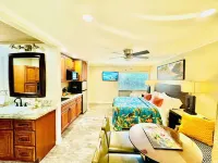 TOTALLY REMODELED Tropical Paradise Studio with A/C & washer/dryer Hotels in Princeville