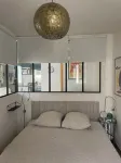 Charming 2-room apartment, city center, loggia, parking Hotel a Sete