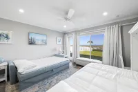 Jacksonville Beach Front Paradise-Close to Mayo