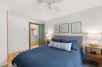 Dreamy  5 bedroom cabin in Greenville