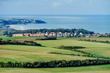 Spacious new apartment at the foot of the cathedral! Отели рядом с достопримечательностью «Chateau Musee»