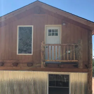 8 miles to Mount Rushmore - Sleeps 2 to 6