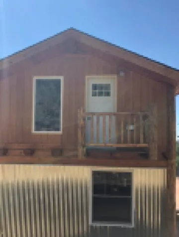 8 miles to Mount Rushmore - Sleeps 2 to 6