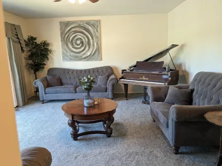 Riverview Retreat -  Amazing views of Snake River and downtown! Отели рядом с достопримечательностью «Мелалейка Филд»