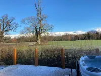 Log Cabin in the Clwydian Range Hotels in 