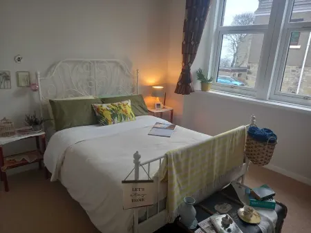 Peaceful Country Cottage