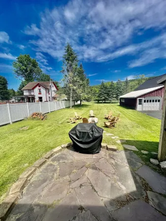 5 Bedroom Home Near Cooperstown, Dreams Park & All Star Village. Sleeps 13.