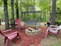 Storybook Cottage on Lay Lake with Kayaks