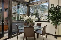 7 Million Luxury Residence at “Monarch on the Park”Downtown Aspen with Parking