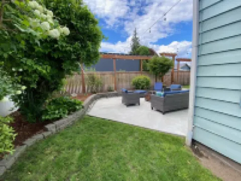 Historic Home Within Walking Distance to Everything!