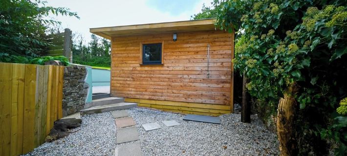 Beautifully Appointed Chalet Ideally located 5 min walk from beach & town centre Ξενοδοχεία στην πόλη Bude