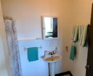 1Br Apt Near Mtu, Houghton & Keweenaw w/ Full Amenities Close to Dining & Bars