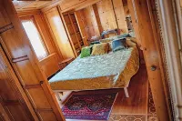 Experience Authentic Venice Luxurious Apartment in Historic Noble Floor Hotels in 