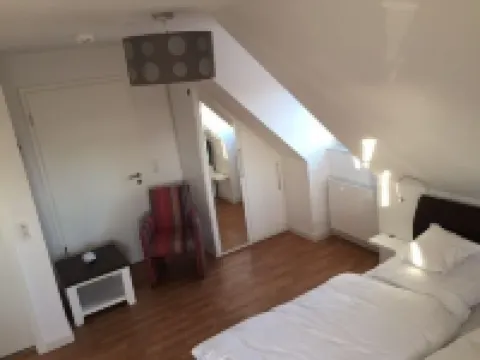 Bright & modern, 4-star apartment for up to 5-6 people (maisonette)