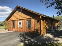 Montana Inspired Cabin close to 4 season outdoor recreation