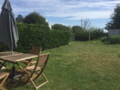 Belle Ile en Mer Bright house with garden, Bangor 貝勒島酒店