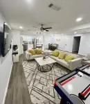 Relaxing 4B Home big yard near Ft Worth, AT&T Stadium