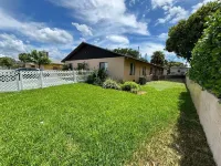 Sea Breeze - 2BR Apartment -  Near all beach excursions and WPB nightlife.