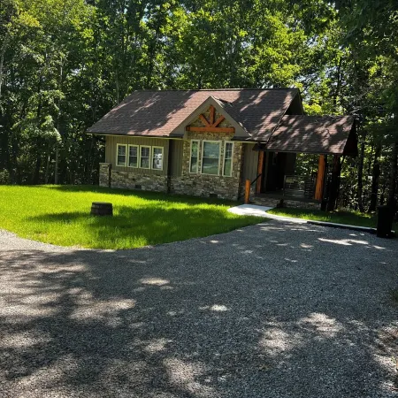Viognier-Newly Constructed Cottage at Jones von Drehle with Master Suite Отели в г. Трапхилл