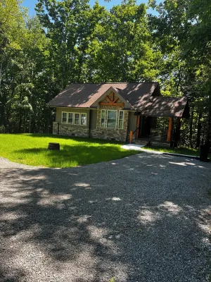 Viognier-Newly Constructed Cottage at Jones von Drehle with Master Suite