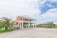 Waterfront Paradise