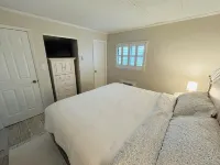 Ocean and Bay view luxury condo with balcony Hotels in 