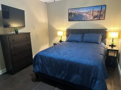Cozy 1/1 full apartment
