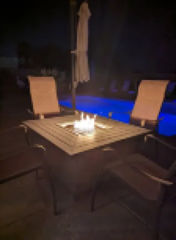 Unique Bermuda Escape with Pool/Spa & King Size Bed!