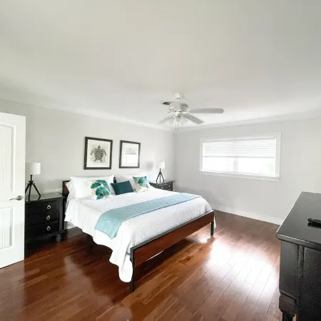 Private Luxury Oasis Minutes From The Beach w/ Private Heated Pool