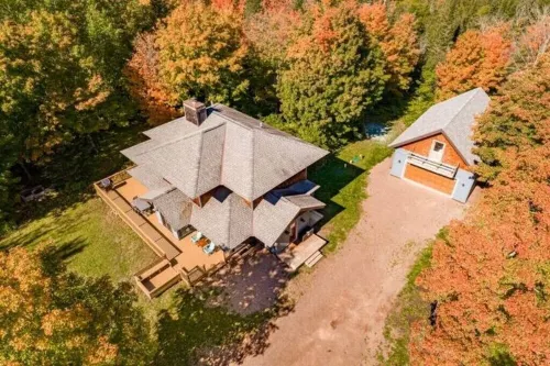 Secluded house in the wood w/ sauna, game room. Near lake Caribou & Lutsen ski.