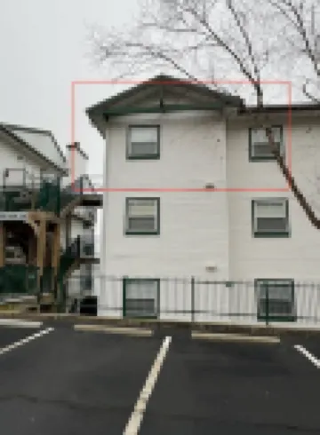 AMAZING TOP FLOOR LAKE VIEWS! UPDATED CONDO, 3 BR/2BA, GREAT LOCATION, 39' SLIP