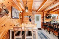The Hansberry Cabin - Forest Setting - Hiking & ATV Trails - Lake - Pond - River