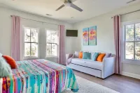 On the Golf course, Intracoastal Water views Luxurious Spa-like romantic retreat