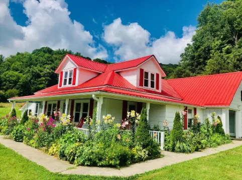 42 acres with Dramatic Mtn. Views...Close to Appalachian Trail