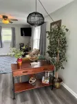 Cozy Bristol Jungalow Apartment- 2 blocks from King College - 2 bd/1 bath