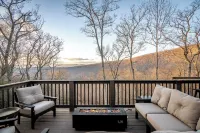 Stunning Views, Hot Tub, Impeccable Design