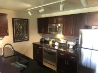 Modern, Comfy & Clean Condo at Mountainside - Pool/HotTub, WIFI, on Mtn R