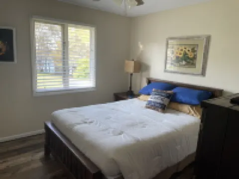 LOCATION! Lakefront House with Dock near Hartwell Marina/Downtown Kayaks/Firepit 哈特縣酒店