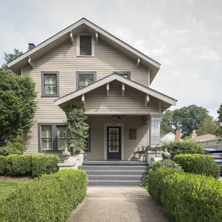 Beautiful Northport home two minutes from downtown Tuscaloosa