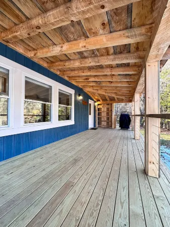 Brand New, Private Home w/ Nordic Hot Tub- Just 1/2 Mile to Jay Peak Resort Отели рядом с достопримечательностью «Джей Пик Резорт»