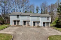 Premium Townhome #2 w/ 2 King Beds & Luxury Baths Hotels near Action Bartending School