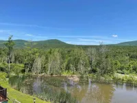 Hunter Mountain 2 Bedroom Condo - Steps to Slopes & Zip Line!!